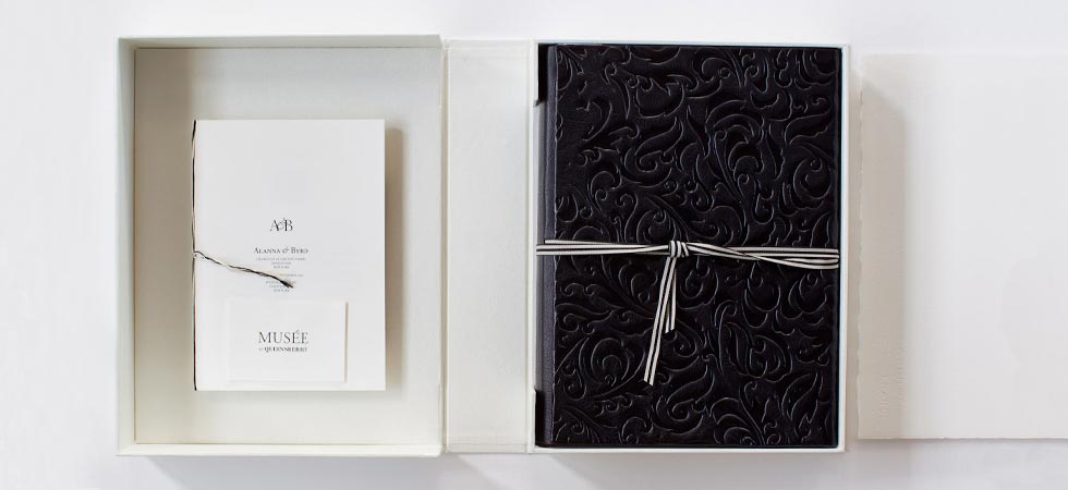 Queensberry Musée Accessories DVD album 01